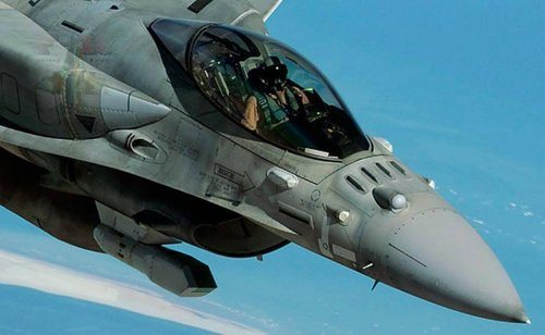 Οι ΗΠΑ δεν χρηματοδοτούν την αγορά F-16 από το Πακιστάν και η Lockheed αγωνιά