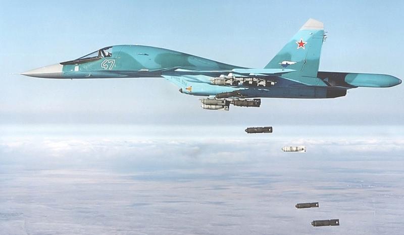 Ρωσικά μαχητικά βομβάρδισαν αντάρτες που υποστηρίζουν οι ΗΠΑ στη Συρία