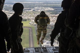 Οι Ένοπλες Δυνάμεις δεν έχουν δουλειά με την εσωτερική ασφάλεια- Άρθρο Αντισυνταγματάρχη