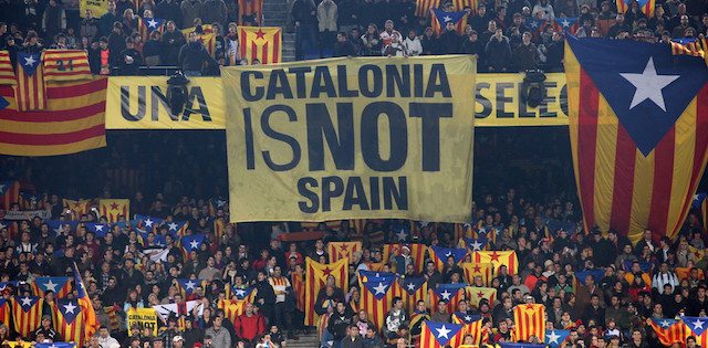 Καταλονία: Η εισαγγελία ζητά από την αστυνομία να εμποδίσει το δημοψήφισμα