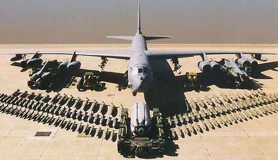 B-52: Το αθάνατο βομβαρδιστικό των ΗΠΑ που προκάλεσε την κρίση με την Κίνα