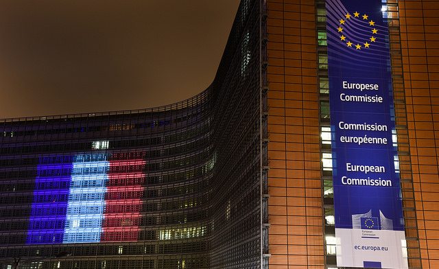 Τα τρομοκρατικά χτυπήματα στο Παρίσι και οι αλλαγές που πρέπει να γίνουν στην Ευρωπαϊκή Άμυνα και Ασφάλεια.