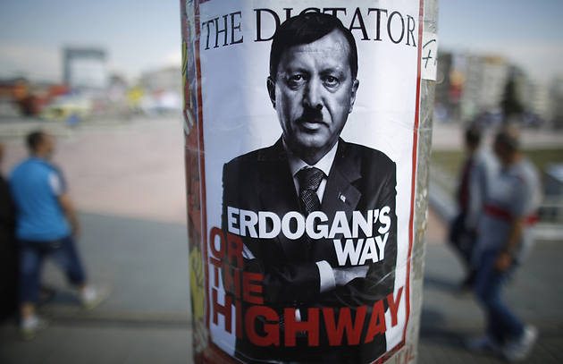 Ο Ερντογάν θεωρεί πετυχημένο το χιτλερικό μοντέλο εξουσίας για την Τουρκία!!!