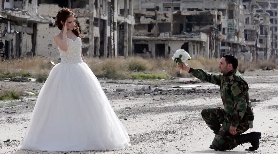ΣΥΡΙΑ:Ο έρωτας στα χρόνια του πολέμου! Ένα εκπληκτικό βίντεο ελπίδας