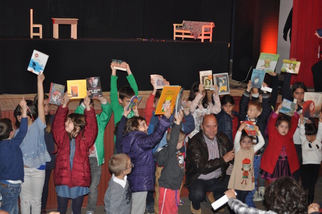Οι αεροπόροι της 110 ΠΜ “έγραψαν” με γιορτή για το παιδικό βιβλίο