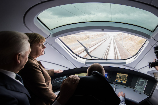 Mπορεί η Γερμανία να οδηγήσει μόνη το τραίνο της ΕΕ; Η μοναξιά του Βερολίνου μετά το Brexit