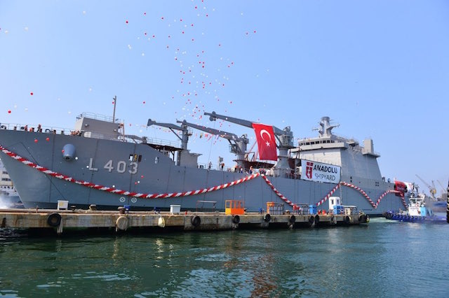 Παρέλαβε νέο αρματαγωγό η Τουρκία εν μέσω πραξικοπήματος!