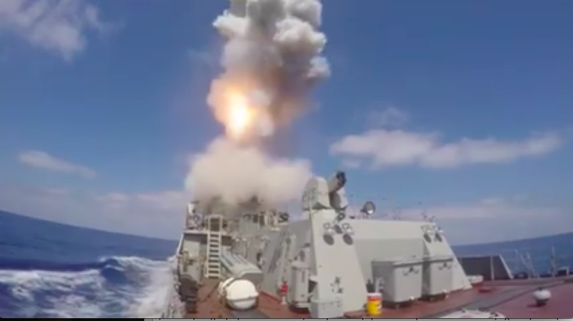 Το βίντεο του ρωσικού ναυτικού από τους βομβαρδισμούς στόχων στη Συρία