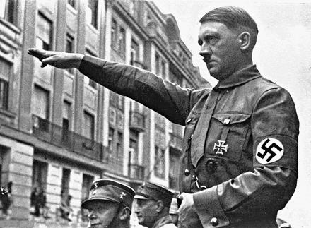 Το ξέπλυμα του ναζισμού φέρνει...δημοπρασίες προσωπικών αντικειμένων του Χίτλερ