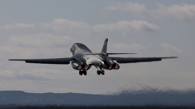 Αμερικανικά βομβαρδιστικά B-1B στην Κορέα