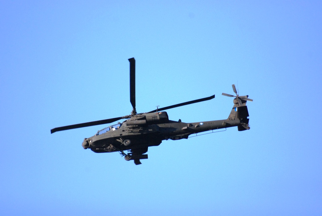 Φωτογραφία από τo Apache μετά την αναγκαστική προγείωση στην παραλία