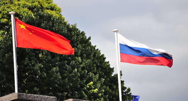 Κίνα και Ρωσία πιο κοντά στον τομέα της άμυνας