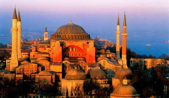 Η UNESCO ζητά από την Άγκυρα να κάνει...διάλογο πριν μετατρέψει την Αγία Σοφία σε τζαμί
