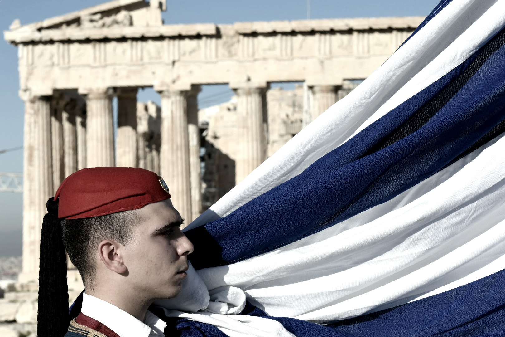 Έπαρση Σημαίας από Εύζωνες ξημέρωμα 25ης Μαρτίου στην Ακρόπολη! ΦΩΤΟ