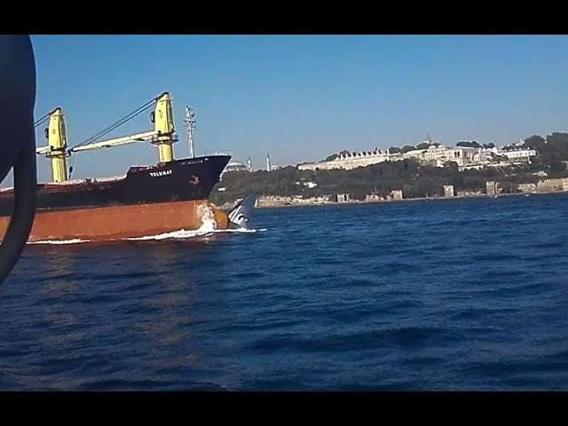 Ρωσικό φορτηγό βυθίζει σκάφος της τουρκικής ακτοφυλακής στον Βόσπορο! ΒΙΝΤΕΟ