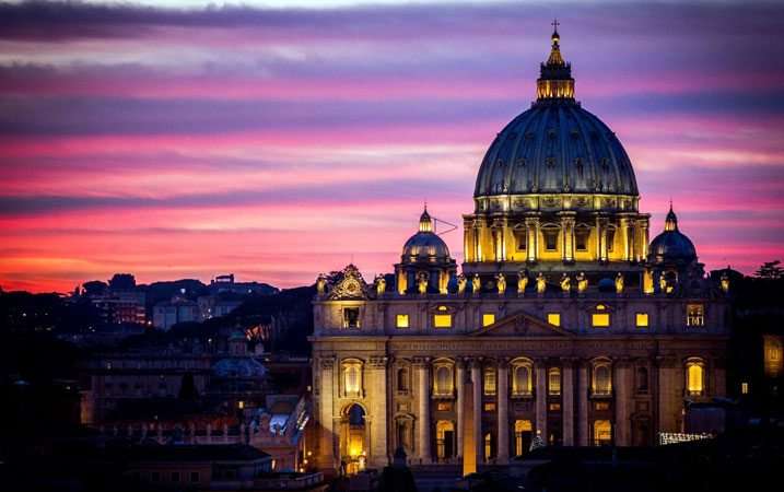 Πραξικόπημα χωρίς Στρατό και στο Βατικανό