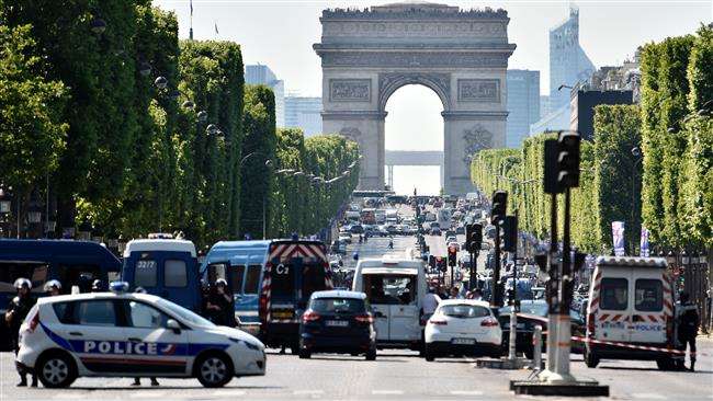 Γνωστός στις γαλλικές αρχές ο δράστης της απόπειρας επίθεσης στο Παρίσι