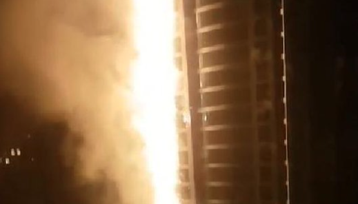 Φωτιά σε ουρανοξύστη στο Ντουμπάι