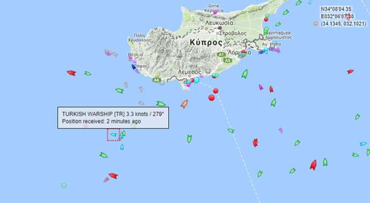 Τουρκικό πολεμικό πλοίο δίπλα στο Barbaros στην κυπριακή ΑΟΖ