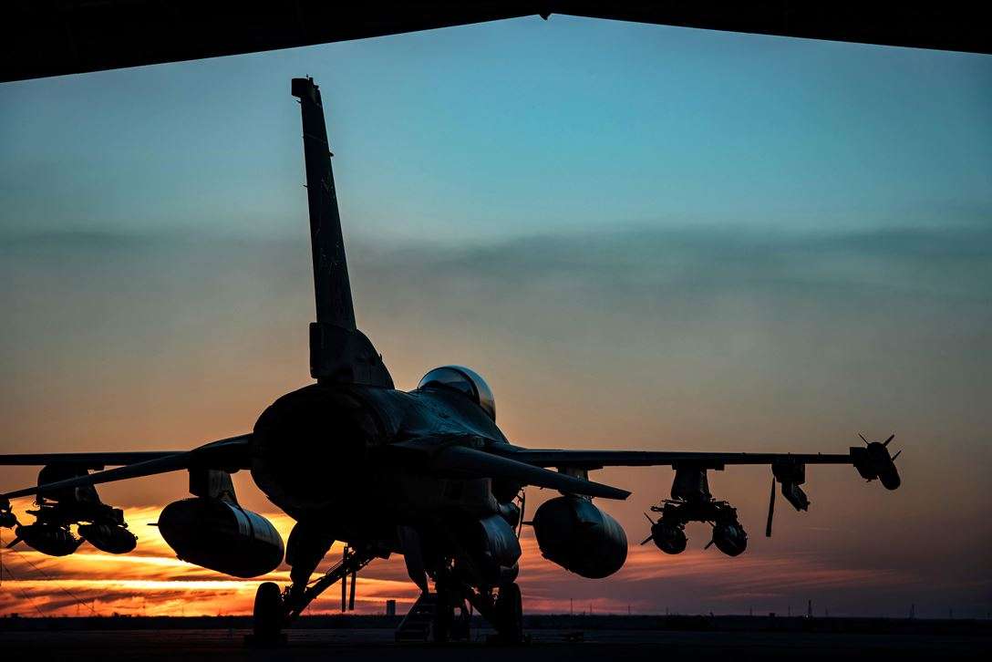 Τα 10 δεδομένα για τον εκσυγχρονισμό των F-16 και το συμπέρασμα: 