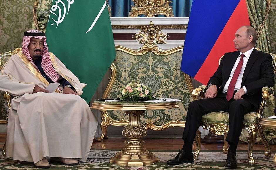 Ο Πούτιν αλλάζει τις ισορροπίες με τη Σαουδική Αραβία
