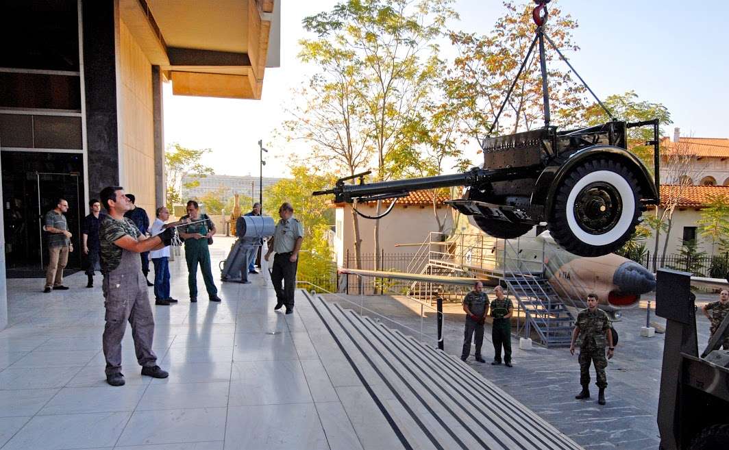 Φροντίζοντας την ιστορία μας! Στο Πολεμικό Μουσείο επέστρεψαν τα πυροβόλα του ΣΞ