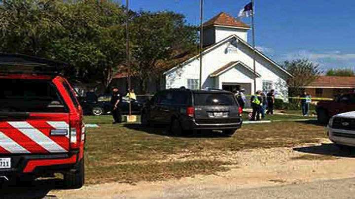 Μακελειό στο Τέξας: 20 νεκροί από ένοπλο μέσα σε εκκλησία