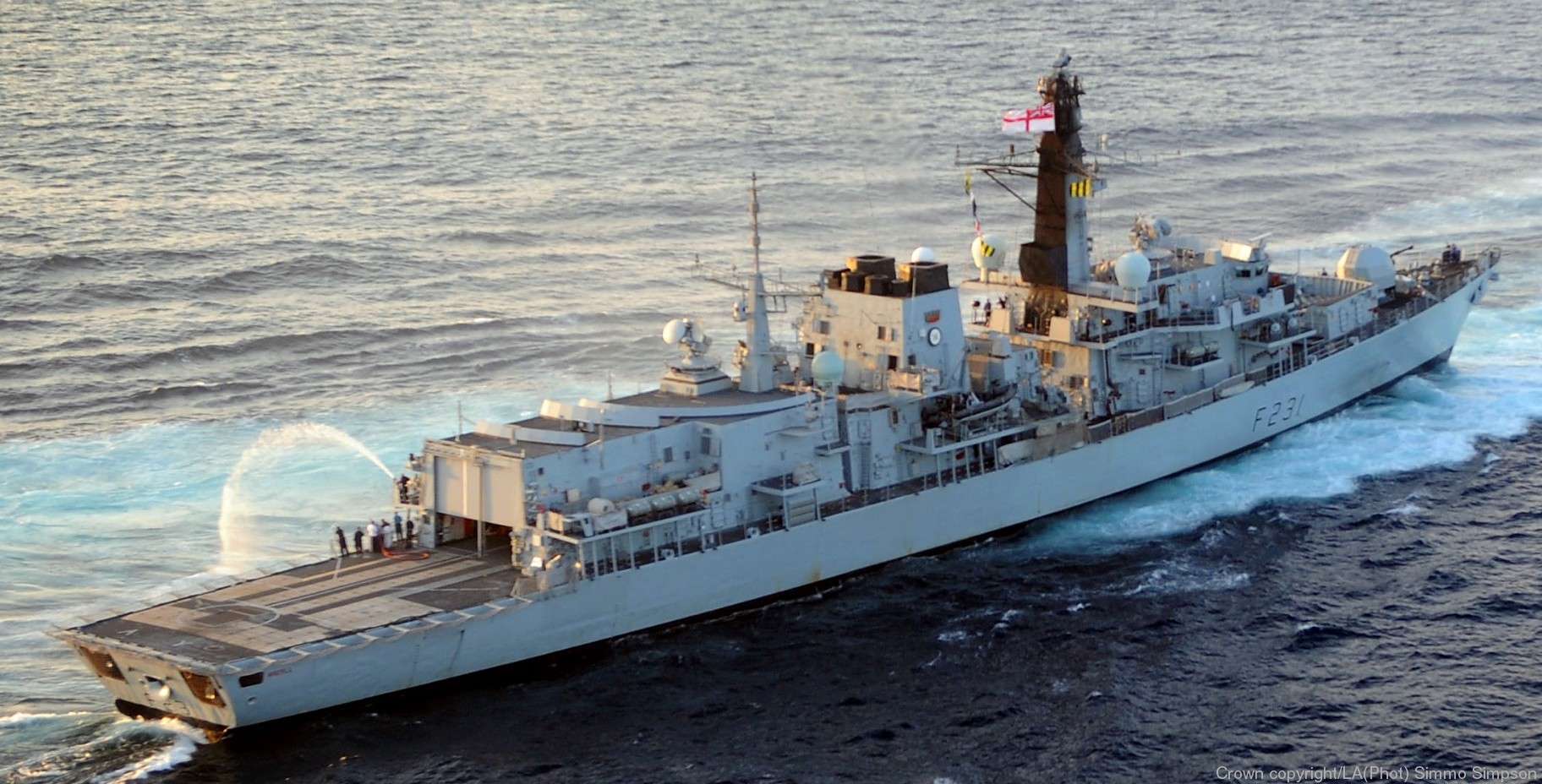 Βρετανική φρεγάτα εναντίον ρωσικού πολεμικού πλοίου!