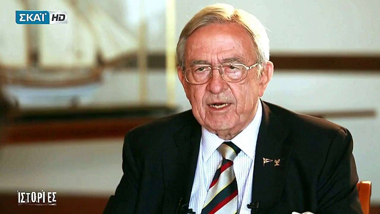 Former king Constantine to be buried as a private citizen