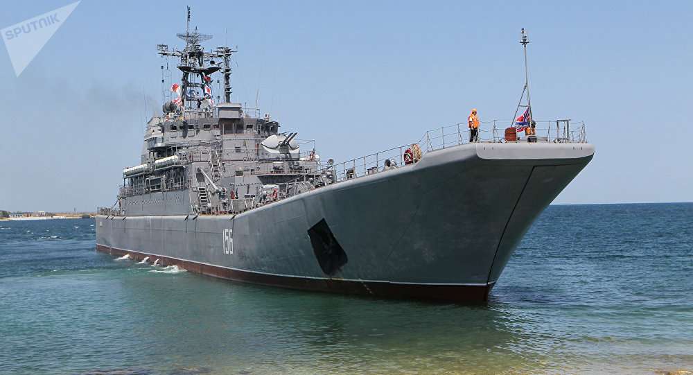 Ρωσικό αποβατικό συγκρούστηκε με φορτηγό πλοίο στο Αιγαίο