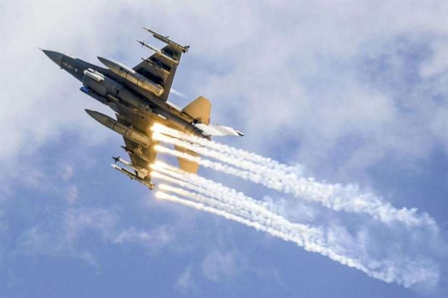 Αναζητώντας χρηματοδότηση για τον εκσυγχρονισμό των F-16