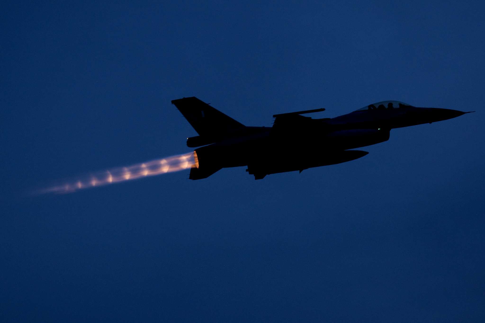 Δυσάρεστες εκπλήξεις για τον εκσυγχρονισμό των F-16 από την Lockheed Martin που αλλού κάνει 