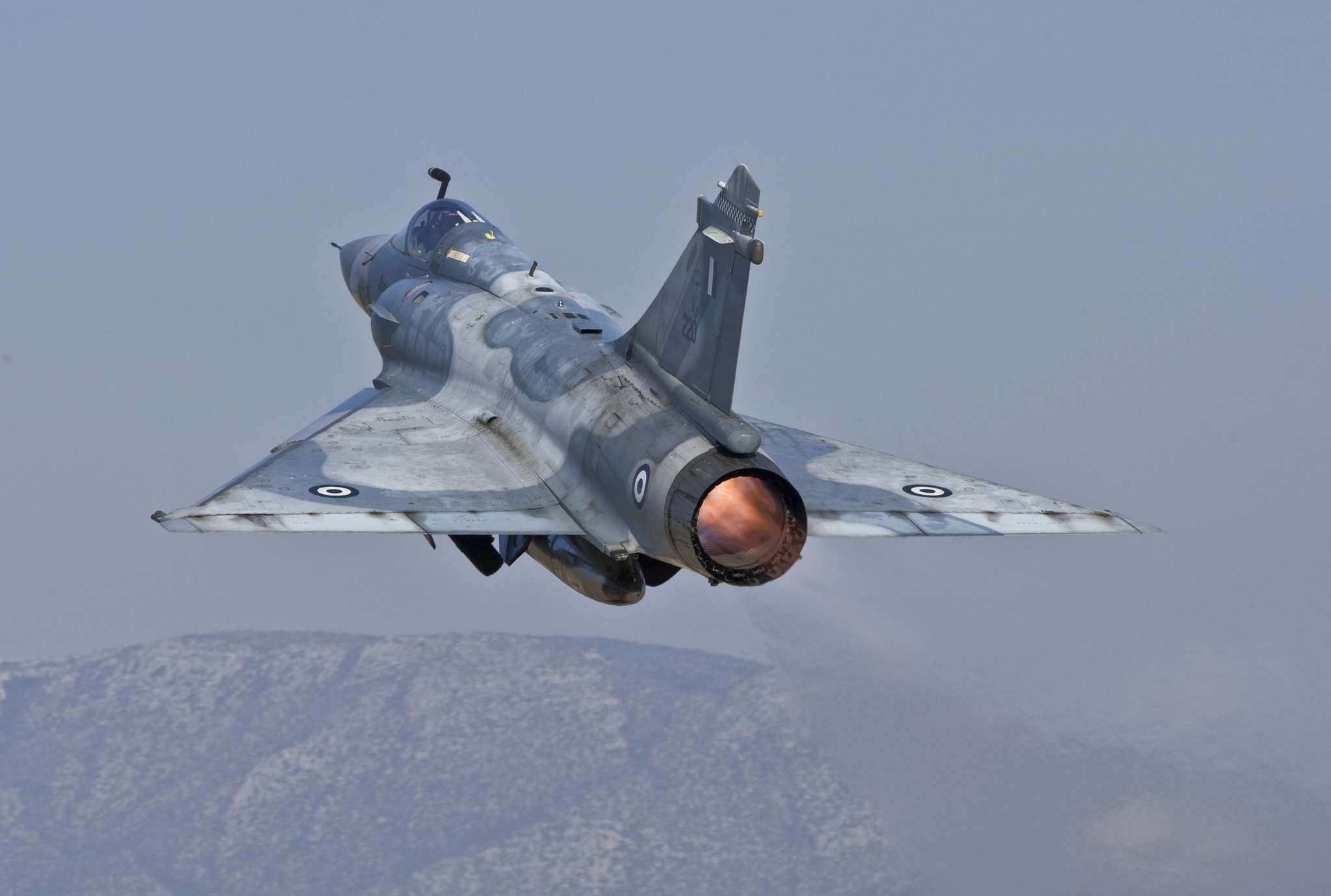 Ο Α/ΓΕΑ στην Τανάγρα στη «φωλιά» των Mirage 2000