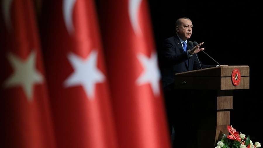 Τουρκικό SOS: Ο Ερντογάν καλεί τους Τούρκους να κάνουν τα δολάρια και τα ευρώ λίρες!