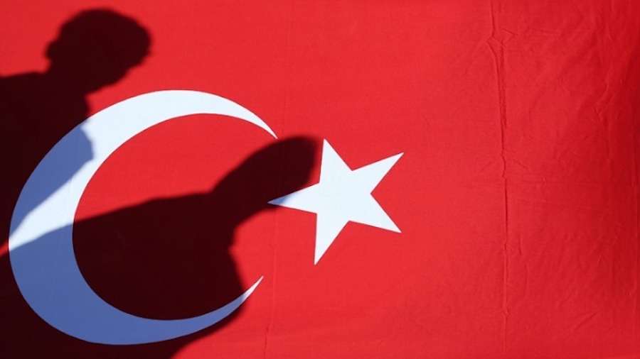 Το κράτος τρομοκράτης που λέγεται Τουρκία απειλεί με απαγωγή των 8 στρατιωτικών!