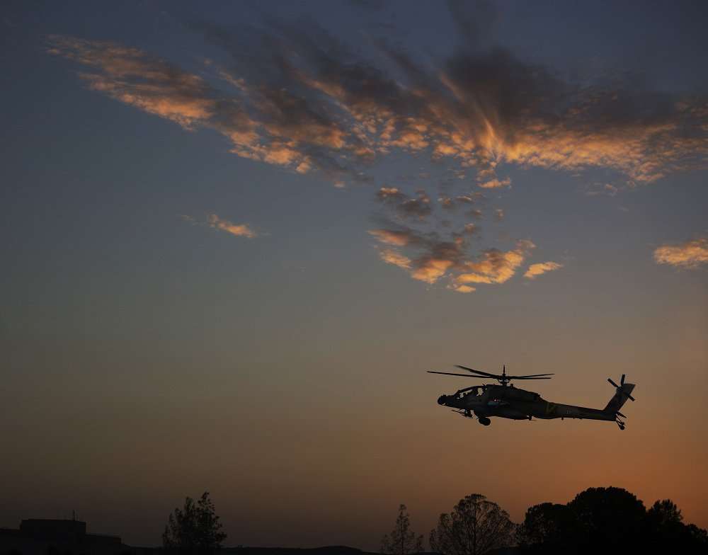 Αναγκαστική προσγείωση Apache λόγω βλάβης