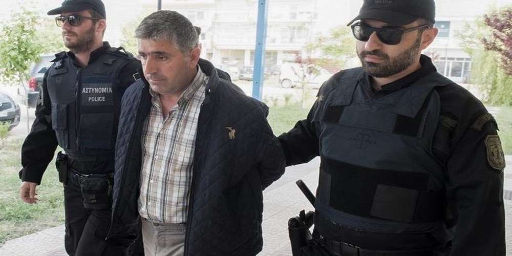 Απελάθηκε ο Τούρκος οδηγός εκσκαφέα που είχε συλληφθεί στον Έβρο