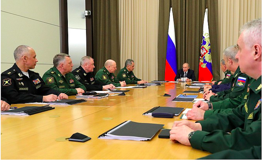 Εντολή Πούτιν για ετοιμότητα του ρωσικού στόλου στη Μεσόγειο λόγω Συρίας