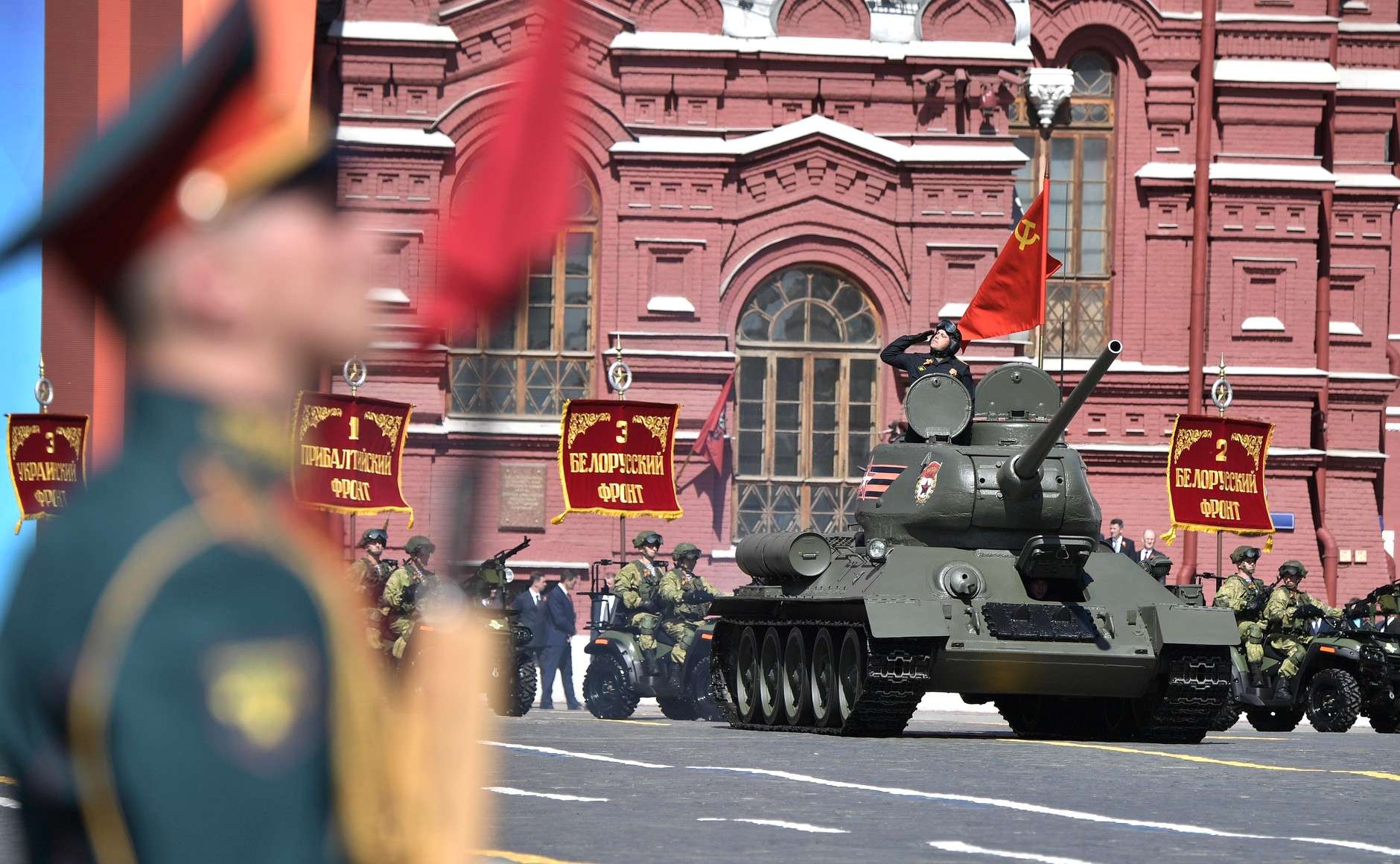 Κορονοϊός: Το Κρεμλίνο εξετάζει την έκκληση βετεράνων να μεταφερθεί η παρέλαση της 9ης Μαΐου