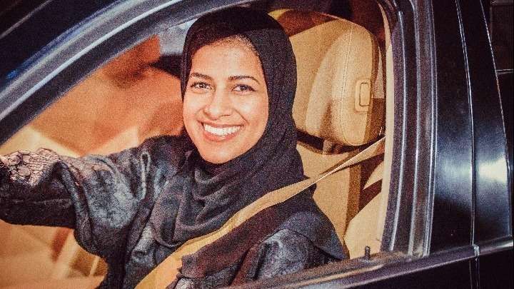 Σαουδική Αραβία: Οι γυναίκες στο τιμόνι