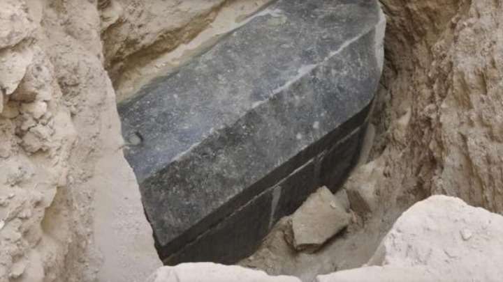 ΑΙΓΥΠΤΟΣ: Αρχαία σαρκοφάγος ανακαλύφθηκε στην Αλεξάνδρεια