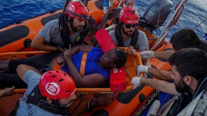 Ένα αστέρι του NBA σώζει ζωές προσφύγων και μεταναστών στη Μεσόγειο!