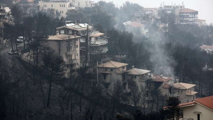Μη κατοικήσιμα 1218 σπίτια στις περιοχές που κάηκαν