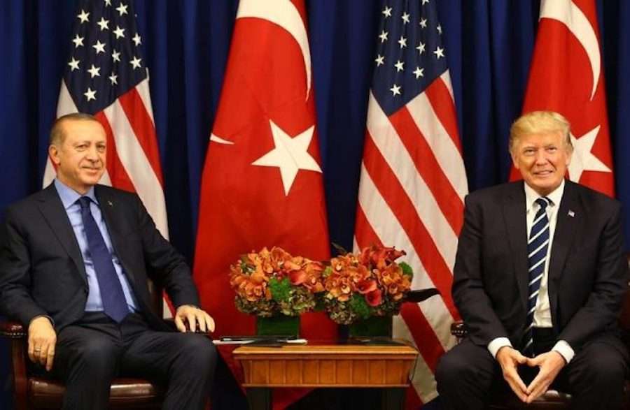 Ο Ερντογάν απελευθέρωσε υπάλληλο του Αμερικανικού προξενείου εν όψει του ραντεβού με τον Τραμπ