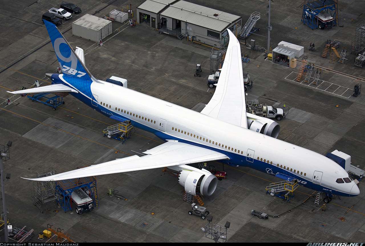Το πρώτο αεροσκάφος 787-9 Dreamliner παρέλαβε η κινεζική αεροπορική εταιρία Shanghai Airlines