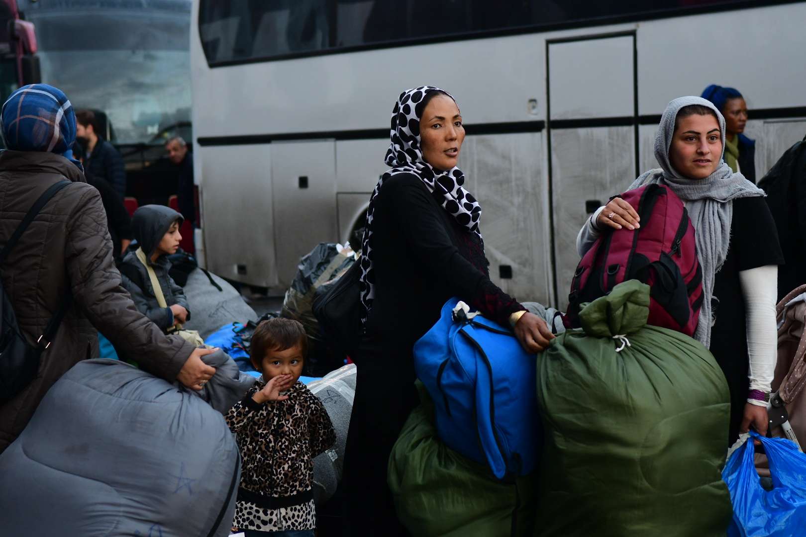 Υπουργική απόφαση για τις 28 δομές αιτούντων άσυλο στην ενδοχώρα