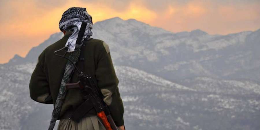 Ο Ερντογάν από τη μία παριστάνει τον προστάτη των Παλαιστινίων και από την άλλη εκτελεί Κούρδους