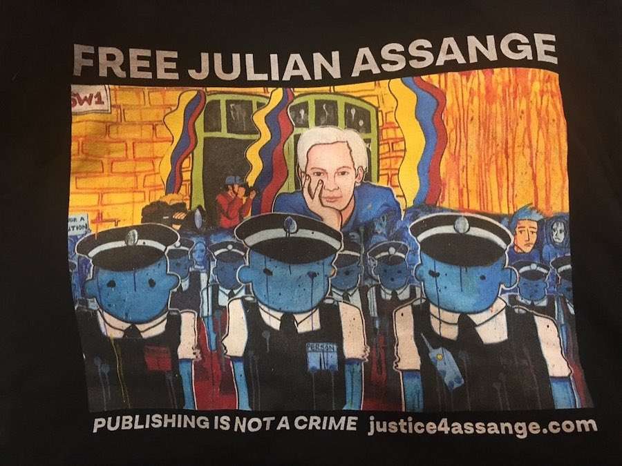 Wikileaks Ασάνζ: Ο πρόεδρος του Ισημερινού που τον παρέδωσε προσπαθεί να δικαιολογήσει τα αδικαιολόγητα