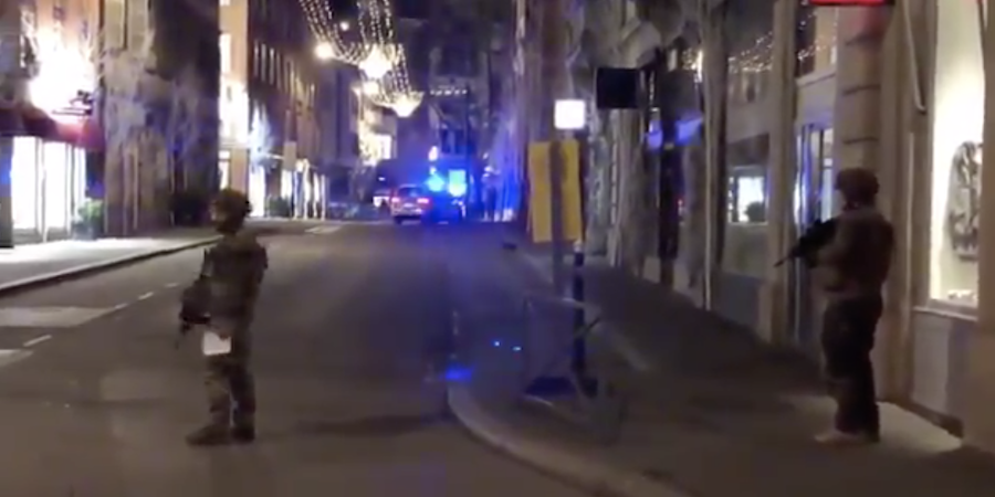 Επίθεση στο Στρασβούργο: 4 νεκροί και ανταλλαγή πυροβολισμών με τον δράστη