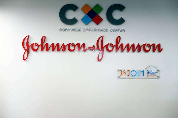 Το Reuters αποκάλυψε ότι το ταλκ της Johnson & Johnson περιείχε αμίαντο!